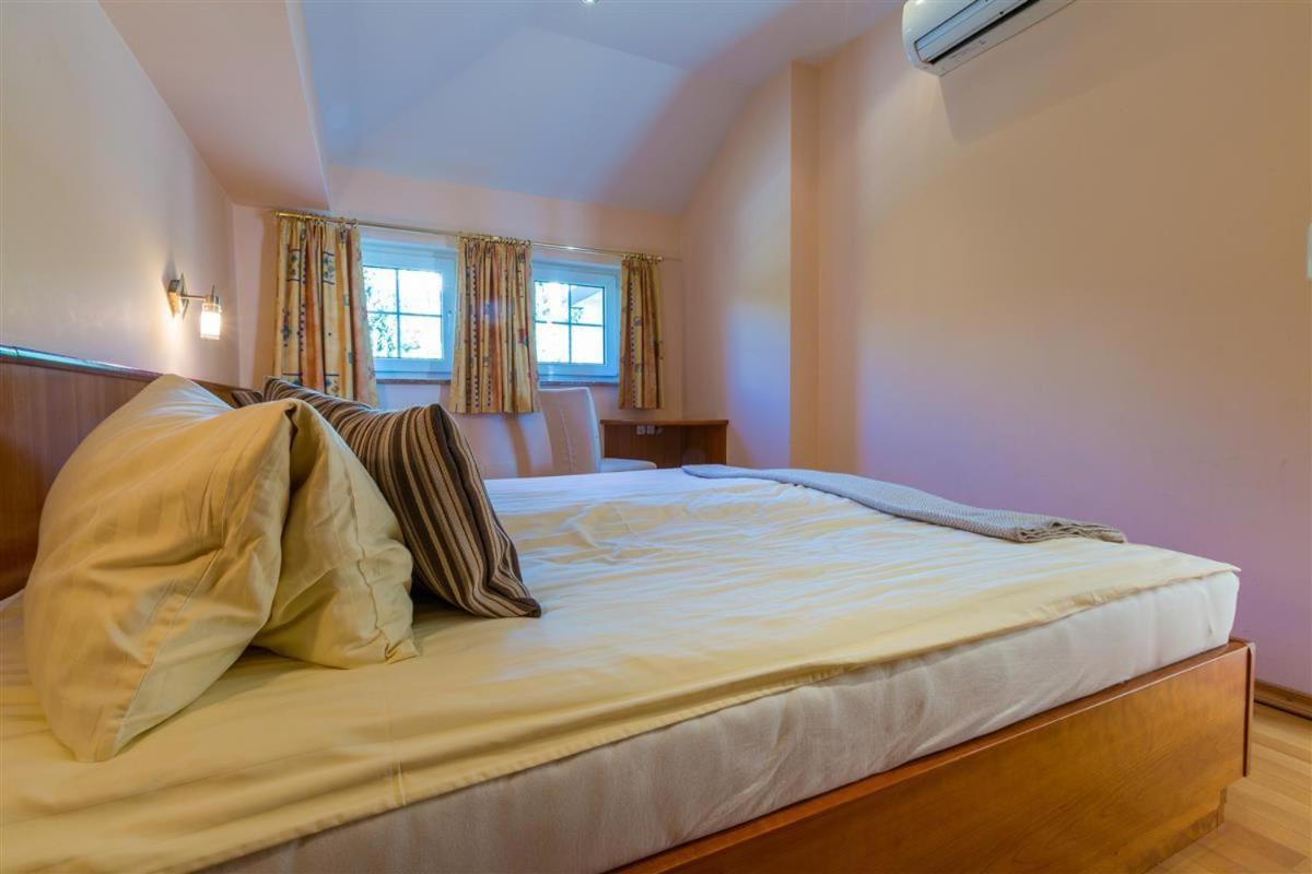Villa Barbara Crikvenica Camera foto