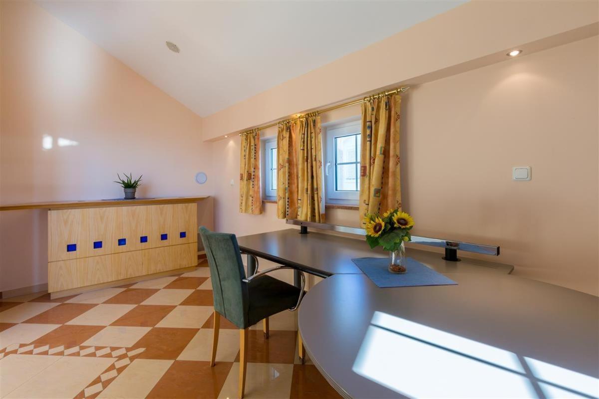 Villa Barbara Crikvenica Camera foto